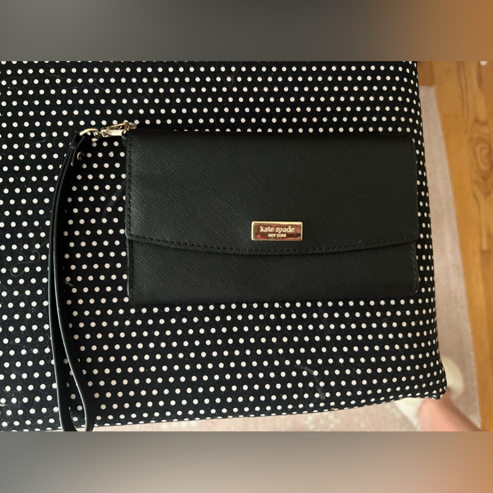 Kate Spade wristlet/wallet